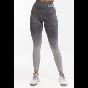 Arise Ombre Scrunch Leggings